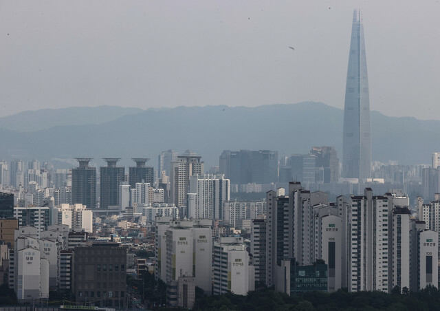 지난 15일 서울 아파트단지. 연합뉴스