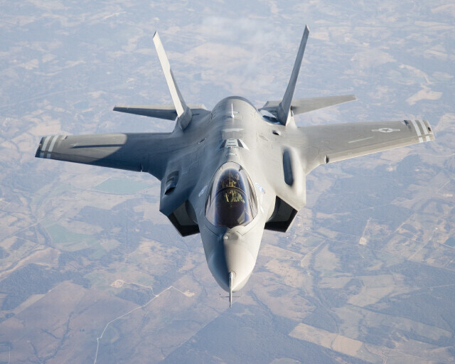 스텔스 전투기 F-35A. &lt;한겨레&gt; 자료사진