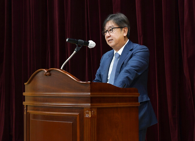 조동철 한국개발연구원(KDI) 신임 원장이 2일 세종시 반곡동 케이디아이 본원에서 열린 취임식에서 취임사를 하고 있다. 케이디아이 제공