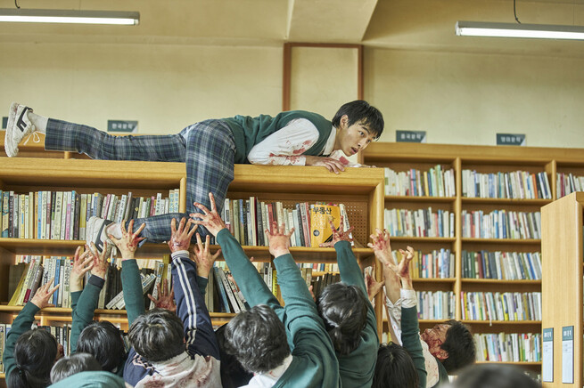 학원 좀비물 &lt;지금 우리 학교는&gt; 스틸컷. 넷플릭스 제공