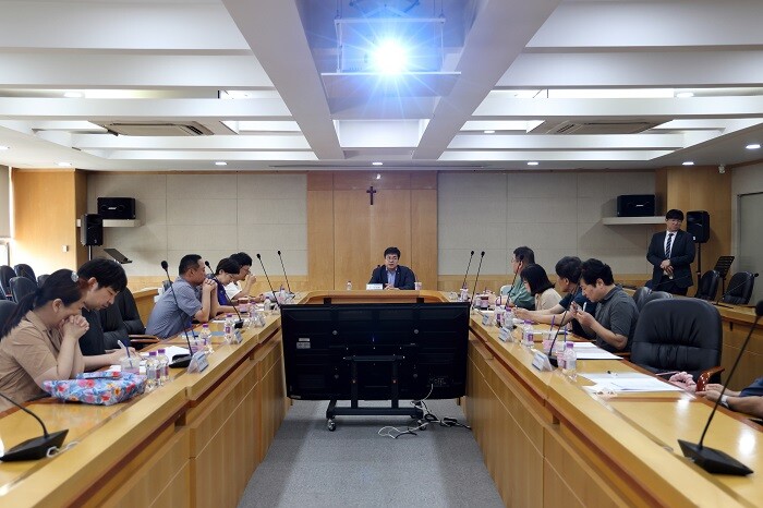 &nbsp; &nbsp; &nbsp; &nbsp; &nbsp; &nbsp; &nbsp; &nbsp; &nbsp; &nbsp; &nbsp; &nbsp; &nbsp; &nbsp; &nbsp; &nbsp; &nbsp; &nbsp; &nbsp; &nbsp; &nbsp; &nbsp; &nbsp; 명지대학교 이정환 입학처장이 인사말을 하고 있다.명지대 제공