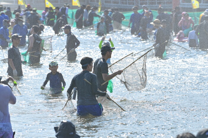 오는 6일까지 이어질 ‘정남진장흥물축제’. 장흥군청 제공