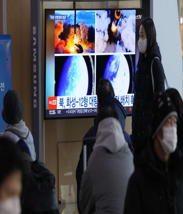 한미일 3국 북핵 수석대표가 북한의 탄도미사일 발사 등에 대한 대응책을 논의하기 위해 10일 하와이에서 만난다. 서울/AP 연합뉴스
