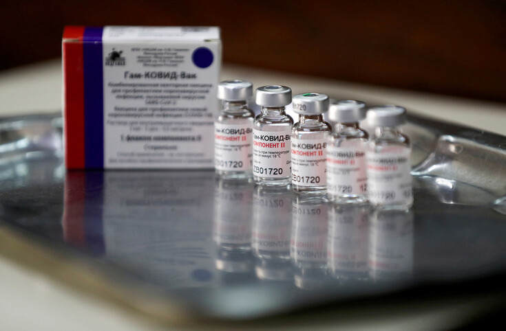 “러시아 스푸트니크V 백신 효과 91.6%”