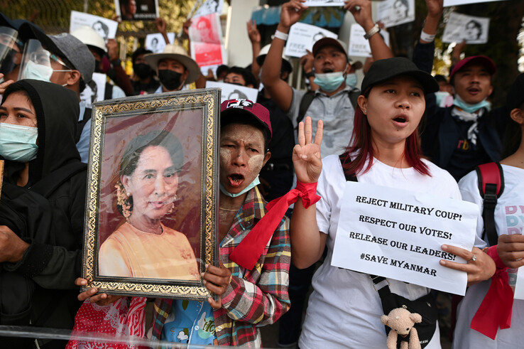 미얀마 민주화 시위 ‘유혈 사태’로 악화…국제 사회 규탄