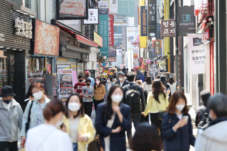 17일 서울 명동 거리의 모습. 연합뉴스.