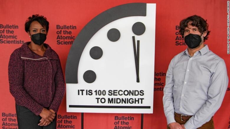 지구파멸의 위험을 경고하는 ‘운명의날 시계’가 3년 연속 ‘자정 100초 전’을 가리켰다. 핵과학자회 제공