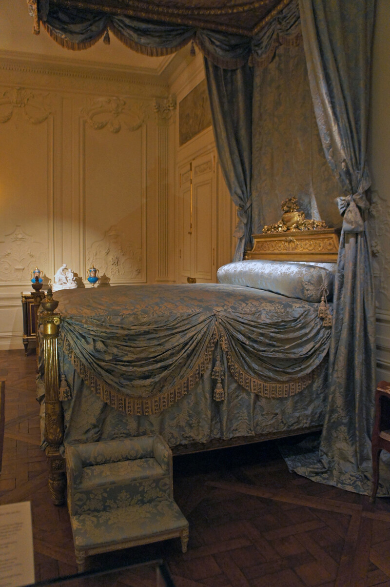 18세기 후반 프랑스 귀족의 높은 침대. 사진 최이규 제공