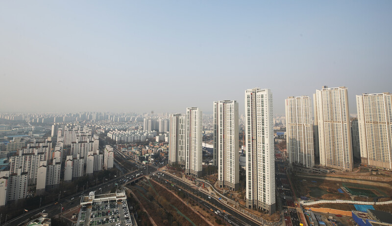 경기도 수원 시내 아파트 단지 모습. 연합뉴스