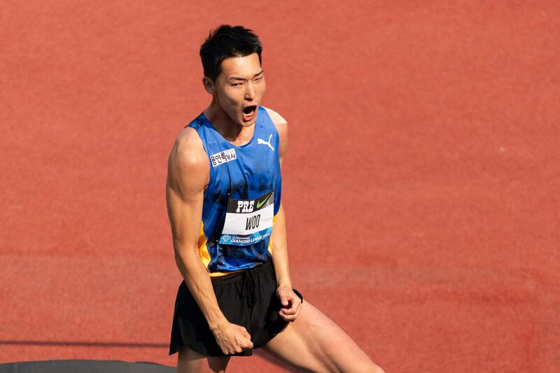 우상혁이 17일(한국시각) 미국 오리건주 유진 헤이워드 필드에서 열린 2023 세계육상연맹(WA) 다이아몬드리그 파이널 남자 높이뛰기 경기 도중 포효하고 있다. 유진/AFP 연합뉴스