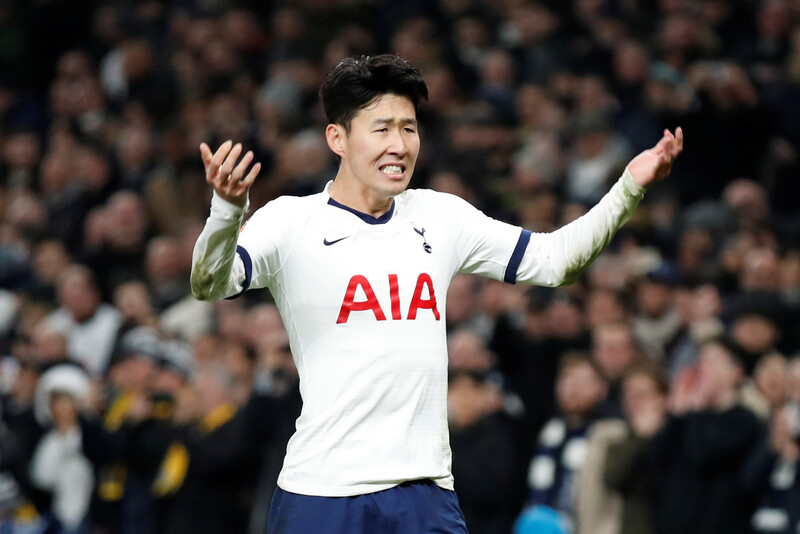 토트넘의 손흥민이 6일(한국시각) 안방에서 열린 사우샘프턴과의 축구협회컵 32강 경기에서 후반 페널티 결승골을 넣은 뒤 감격해하고 있다. 런던/로이터 연합뉴스
