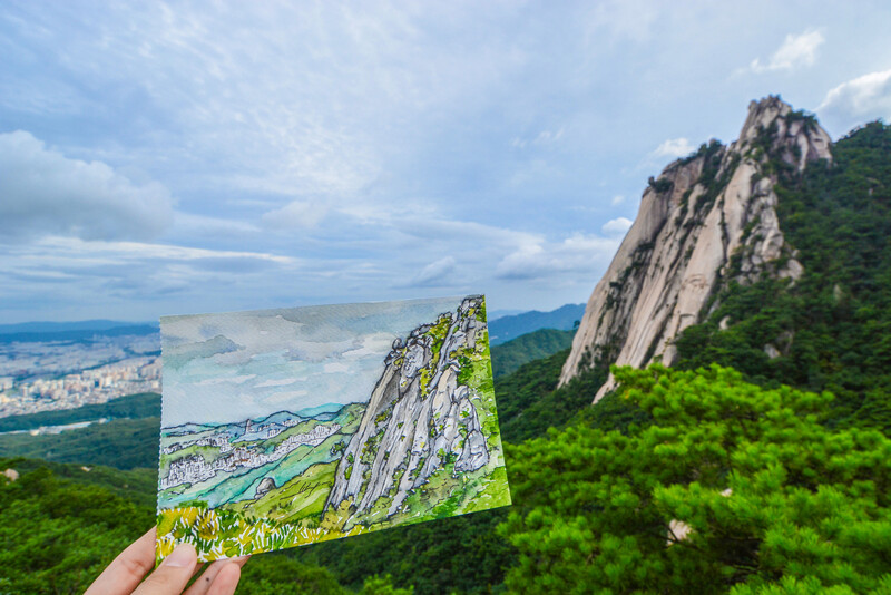 김강은씨의 “나의 첫 번째 산그림”과 도봉산. 사진 김강은 제공