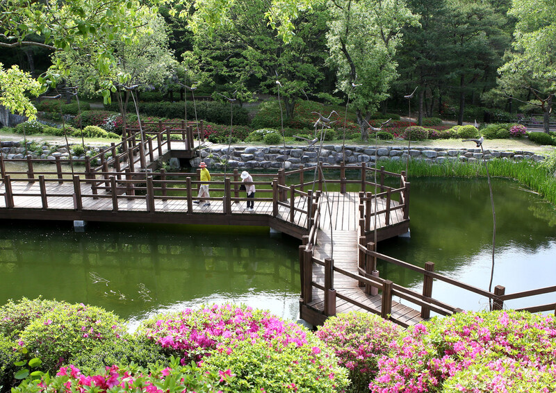 대아수목원 연못. 김선식 기자