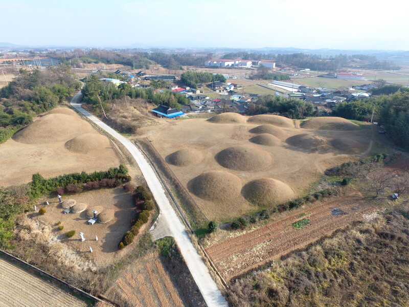 4∼5세기 마한 때 조성된 것으로 추정되는 전남 영암 옥야리 고분군.전남도 제공