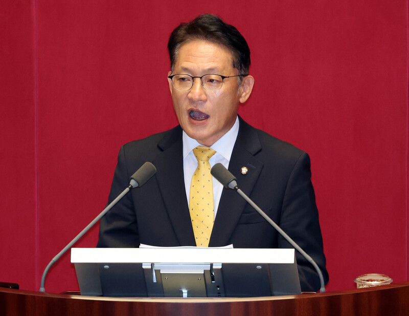 배진교 정의당 원내대표가 21일 국회에서 비교섭단체 대표연설을 하고 있다. 연합뉴스