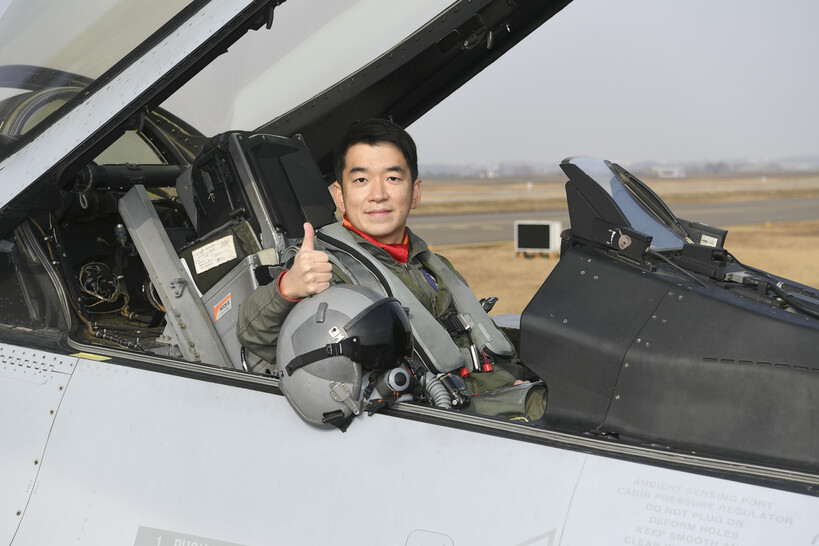 올해의 탑건 KF-16 조종사 한재석 소령. 공군 제공