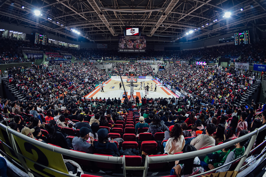 2019∼2020 남자프로농구 올스타전이 열린 인천 삼산월드체육관이 관중으로 가득하다. 케이비엘(KBL) 제공
