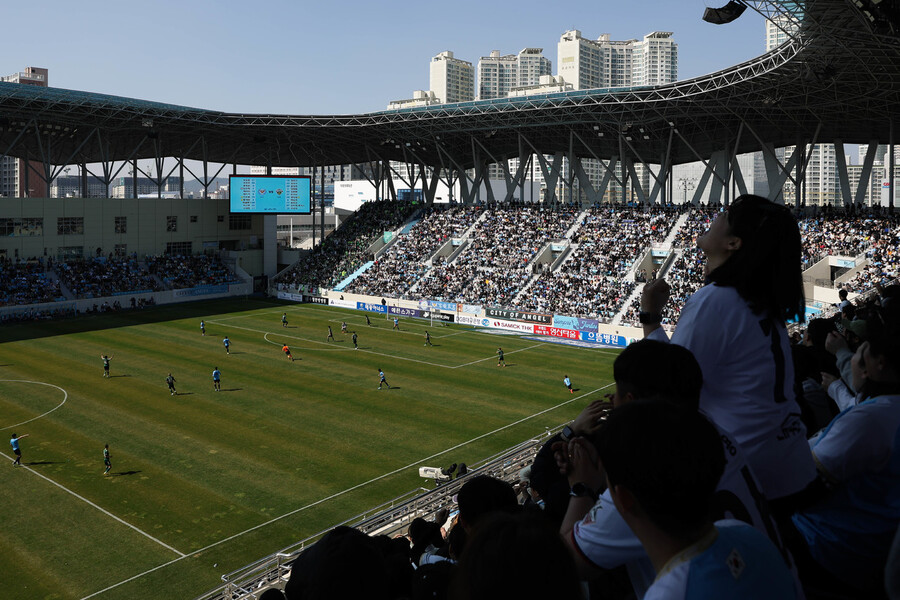 대구FC와 전북 현대의 K리그1 경기가 열렸던 지난 3월19일 DGB대구은행파크 전경. 한국프로축구연맹 제공