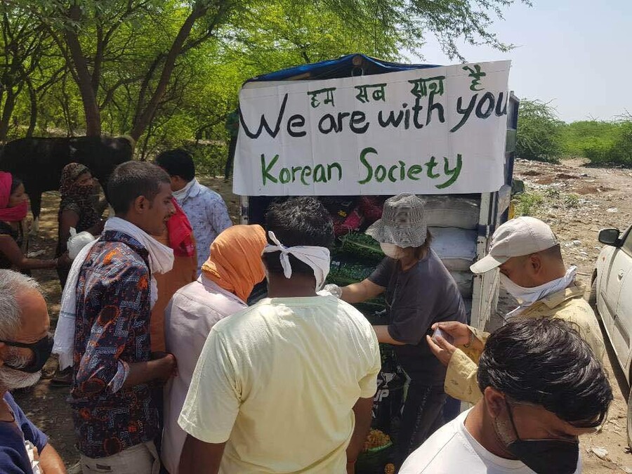 인도에서 열린 한국인 주최 나눔 행사. 사진 ‘인도 도토리’ 제공