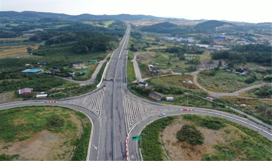 부산~울산 31번 국도의 서생교차로 전경. 국토부 제공