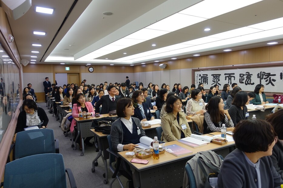 지난 5일 서울 서초구 서울가정법원에서 젠더법연구회 주최로 <미투, 그 이후 - 법정으로 온 성범죄 사건의 쟁점들> 심포지엄이 열렸다. 사진 젠더법연구회 제공.