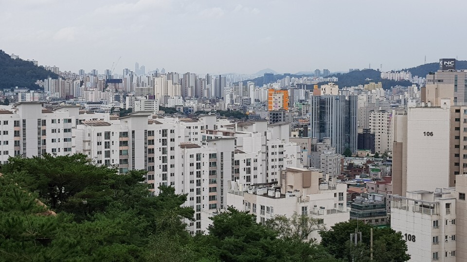 서울 강북지역의 주택단지 모습. 한겨레 자료사진