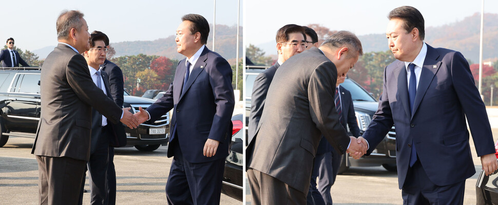 윤석열 대통령이 11일 오전 취임 첫 동남아 순방을 위해 성남 서울공항에 도착, 공군 1호기로 향하며 이상민 행안부 장관 등 환송 인사들과 인사하고 있다. 공동취재사진