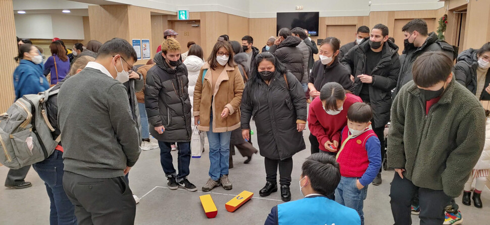 지난달 22일 서울 여의도순복음교회가 연 다문화인 설날맞이 행사에 참여한 재외국인들. 여의도순복음교회 제공