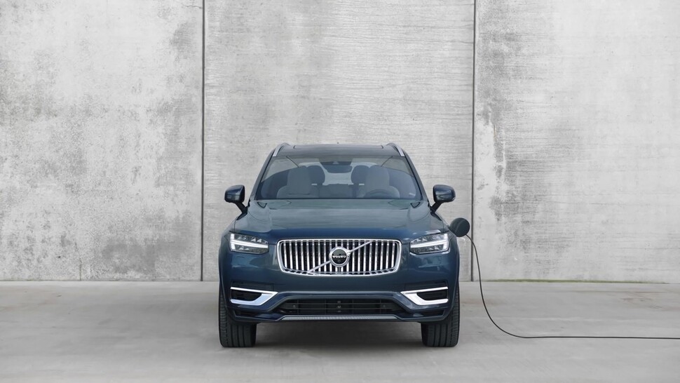 1. 볼보 XC90 리차지 T8 플러그인 하이브리드. 볼보 제공