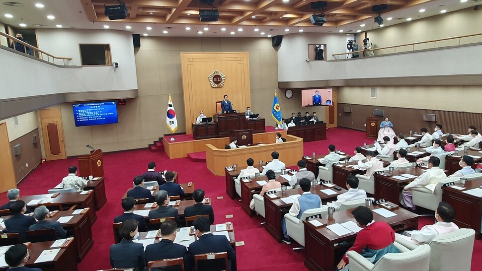 충북도의회 본회의. 오윤주 기자