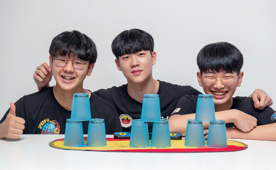 (왼쪽부터) 문성현(안양 백영고 3) 2019 중국 아시안 챔피언십 개인 3-3-3 종목 1위 (1.49초), 2019 스페인 월드챔피언십 개인 종합 3위 (8.848초) / 정택훈(전주 전라고 3) 2019-2020 시즌 대한민국 사이클 종목 1위 (5.418초), 2019-2020 시즌 남자부 아시아랭킹 2위 (8.872초) / 조한서(세종 소담중 3) 2019 중국 아시안챔피언십 개인 종합 3위 (9.656초), 2019 스페인 월드챔피언십 더블 종목 1위 (6.7초) 사진 손홍주