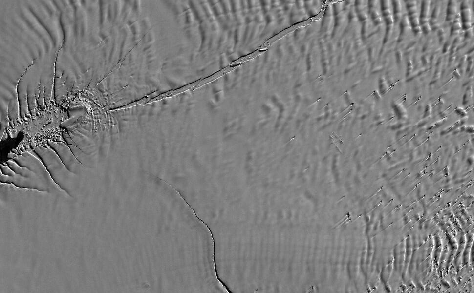 유럽연합 인공위성 센티널 1호로 촬영한 남극 브룬트 빙상의 균열들. 유럽우주국(ESA) 제공