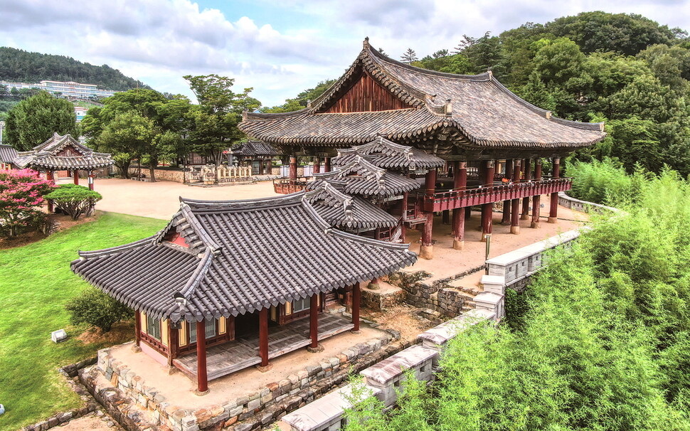 28일 국보로 지정된 ‘밀양 영남루’ 전경. 경남도 제공