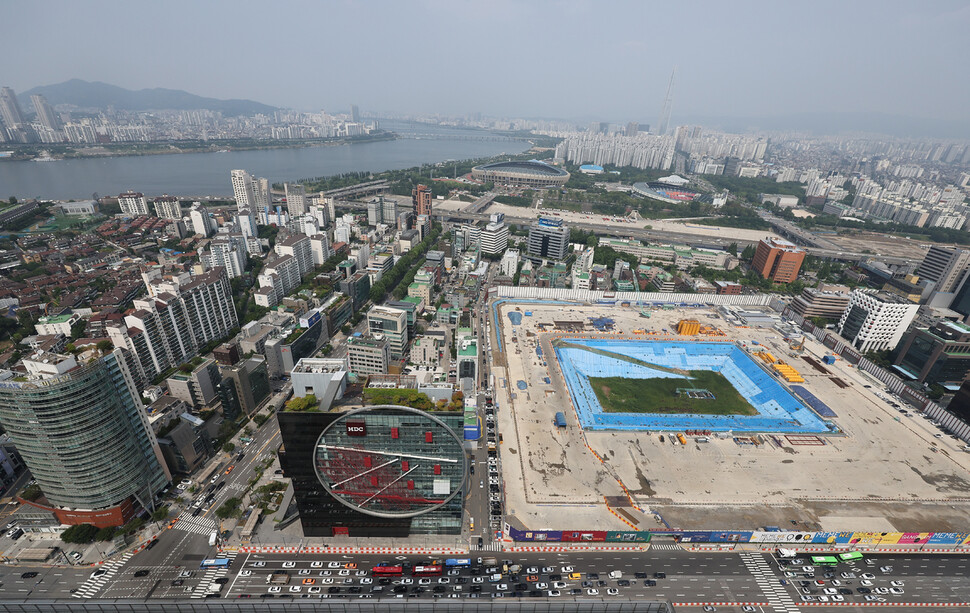 봉은사가 제기한 삼성동 땅 반환 행정소송 1심 선고가 나온 17일 서울 강남구 삼성동 현대차 신사옥인 글로벌 비즈니스 센터(GBC) 부지 일대. 연합뉴스