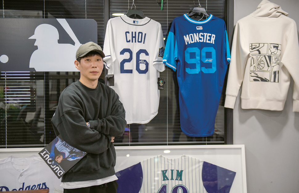 더그아웃 김지형 편집장. 사진 손홍주