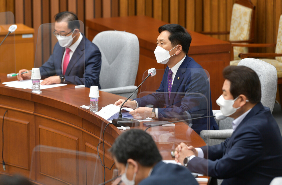 김기현 국민의힘 대표대행이 지난 1일 국회에서 열린 원내대책회의에 참석, 모두발언을 하고 있다. 공동취재사진