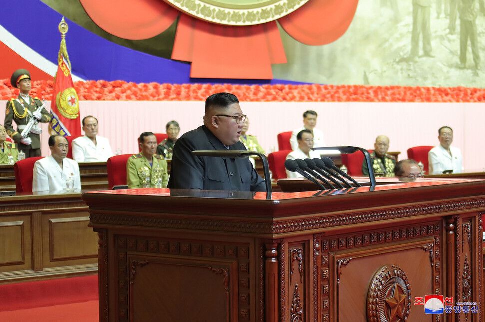 김정은 “자위적 핵 억제력으로 국가안전 영원히 담보”