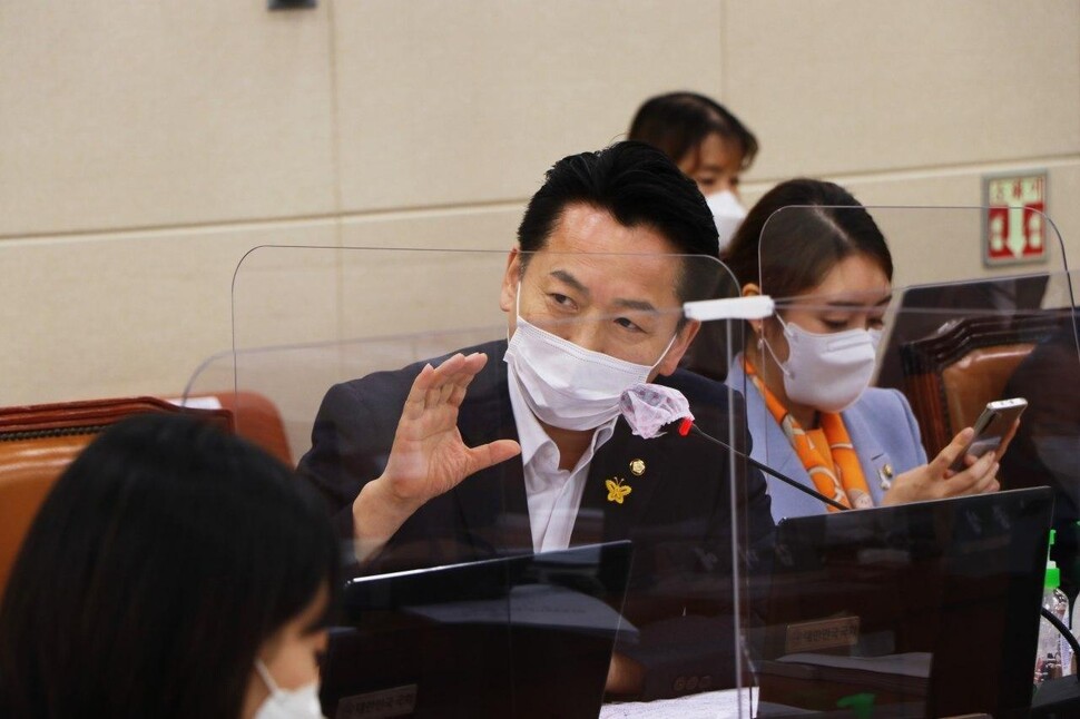 지난 7일 고영인 더불어민주당 의원(경기 안산 단원갑)이 국회 보건복지위원회에서 발언하고 있다. 고영인 의원실 제공