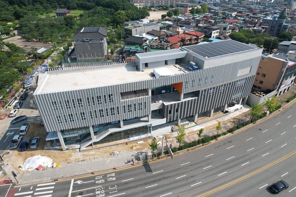 ‘직지’의 고장 청주시 운천동에 들어선 유네스코 국제기록유산센터. 청주시 제공