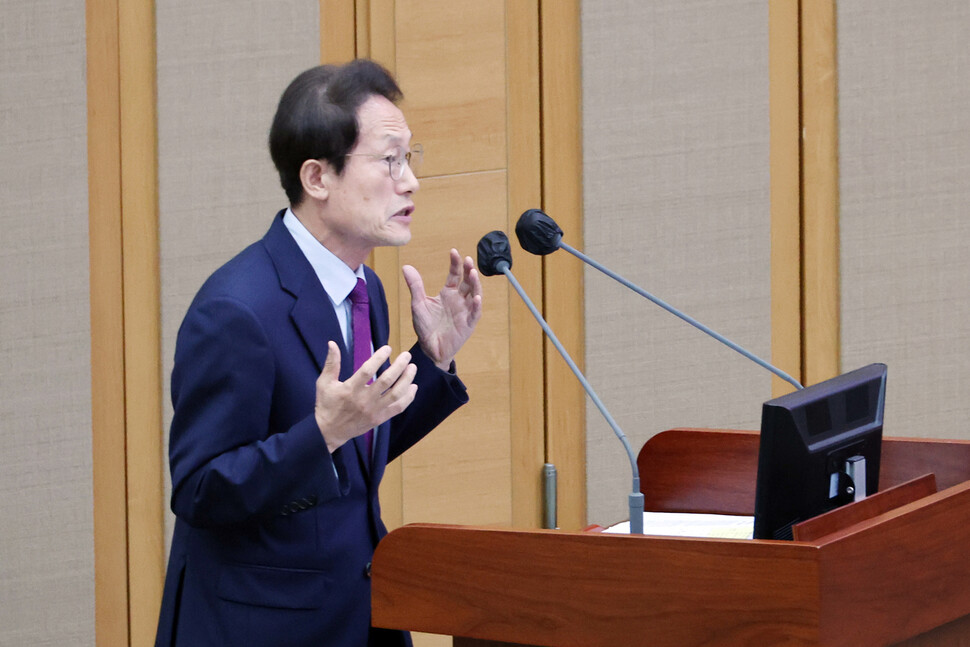 조희연 서울시 교육감이 지난달 13일 오전 서울시의회에서 열린 제319회 정례회에서 시의원들의 질문에 답변하고 있다. 연합뉴스