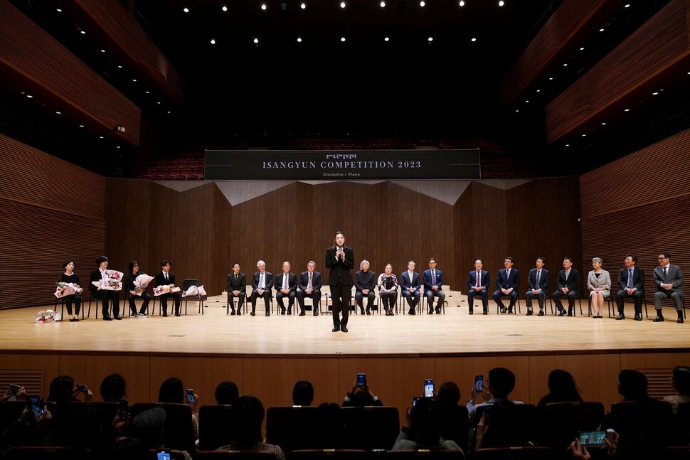 피아니스트 정규빈이 4일 경남 통영시 통영국제음악당에서 열린 윤이상국제콩쿠르에서 우승했다. 통영국제음악당 제공