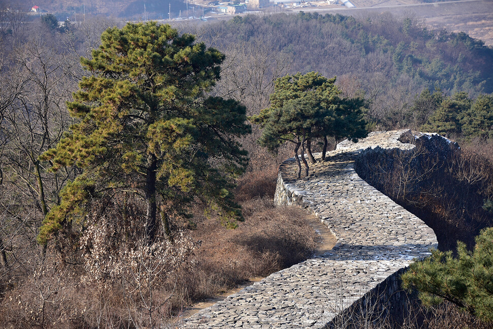 여주 파사성. 마길영 사진, 눈빛출판사 제공