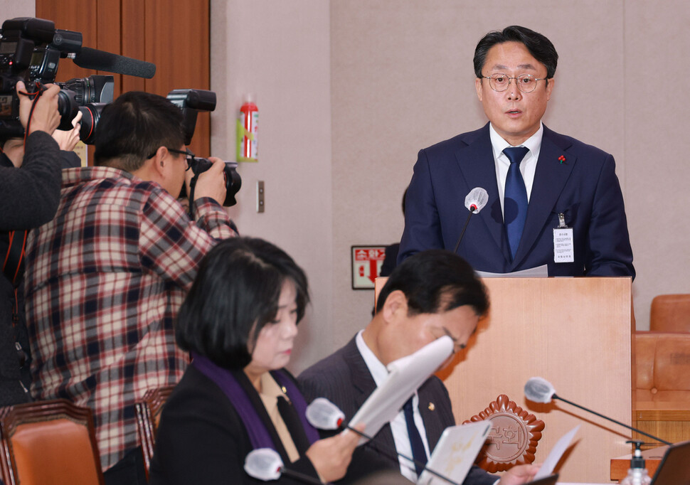 강도형 해양수산부 장관 후보자가 19일 국회에서 열린 인사청문회에서 인사말을 하고 있다. 연합뉴스