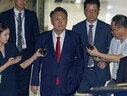 自诩为“王”的“公仆”尹锡悦的没落，如何终结帝王式总统制