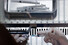 23일 서울 서대문구 북아현문화체육센터에 마련된 코로나19 백신접종센터에서 센터 관계자가 백신을 소분하고 있다. 연합뉴스