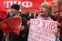 1일 러시아 공산당 지역지부가 크라스니 프로스펙트 애비뉴에서 국제노동자의 날 기념집회를 열고 있다. 타스 연합뉴스