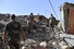 규모 6.8의 강한 지진이 발생한 모로코의 타파가그테에서 군인들이 잔해 속에서 생존자를 찾고 있다. 타파가그테/EPA 연합뉴스