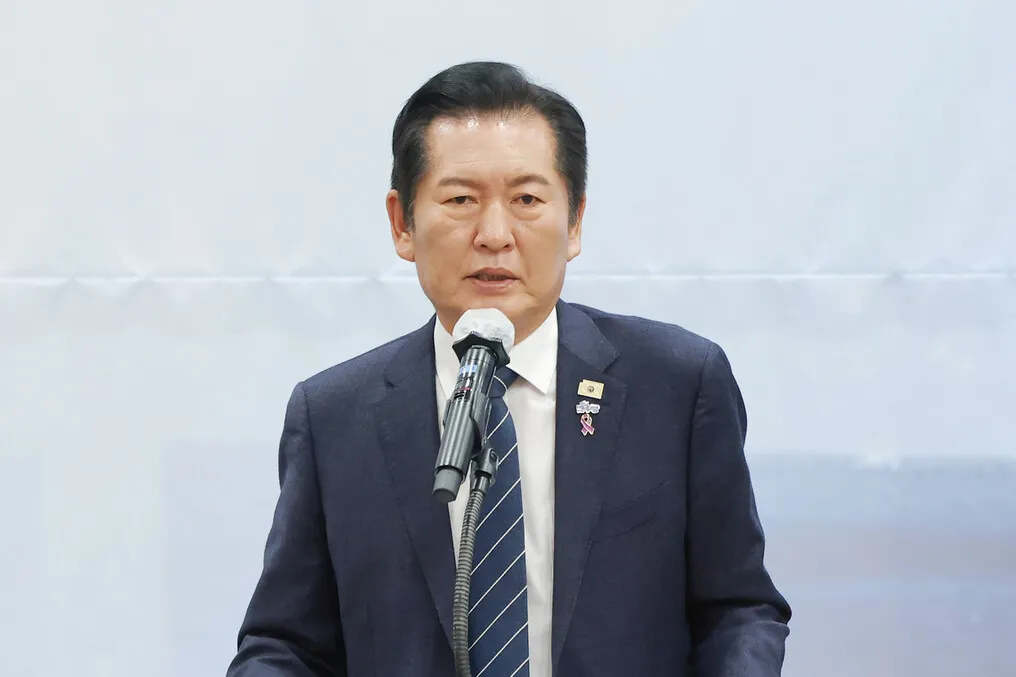 정청래, 유시민 발언에 “독립운동도 노선 여럿…얘기 들어주고 고개 끄덕여줘야”