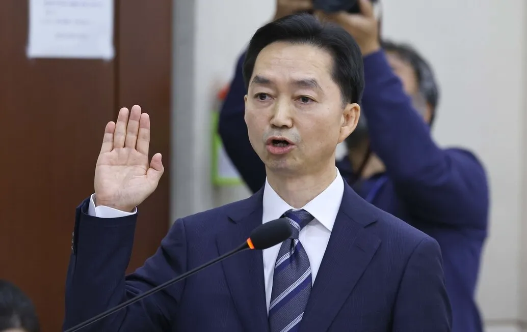 “정치검사 공범” “검찰 흑역사 한 페이지”…김지용, 여권이 더 질타