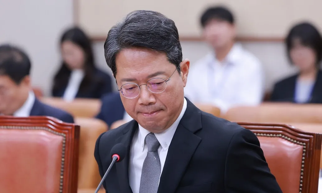 [속보] 법사위, 김승원 청문보고서 여당 주도 채택…국힘 퇴장